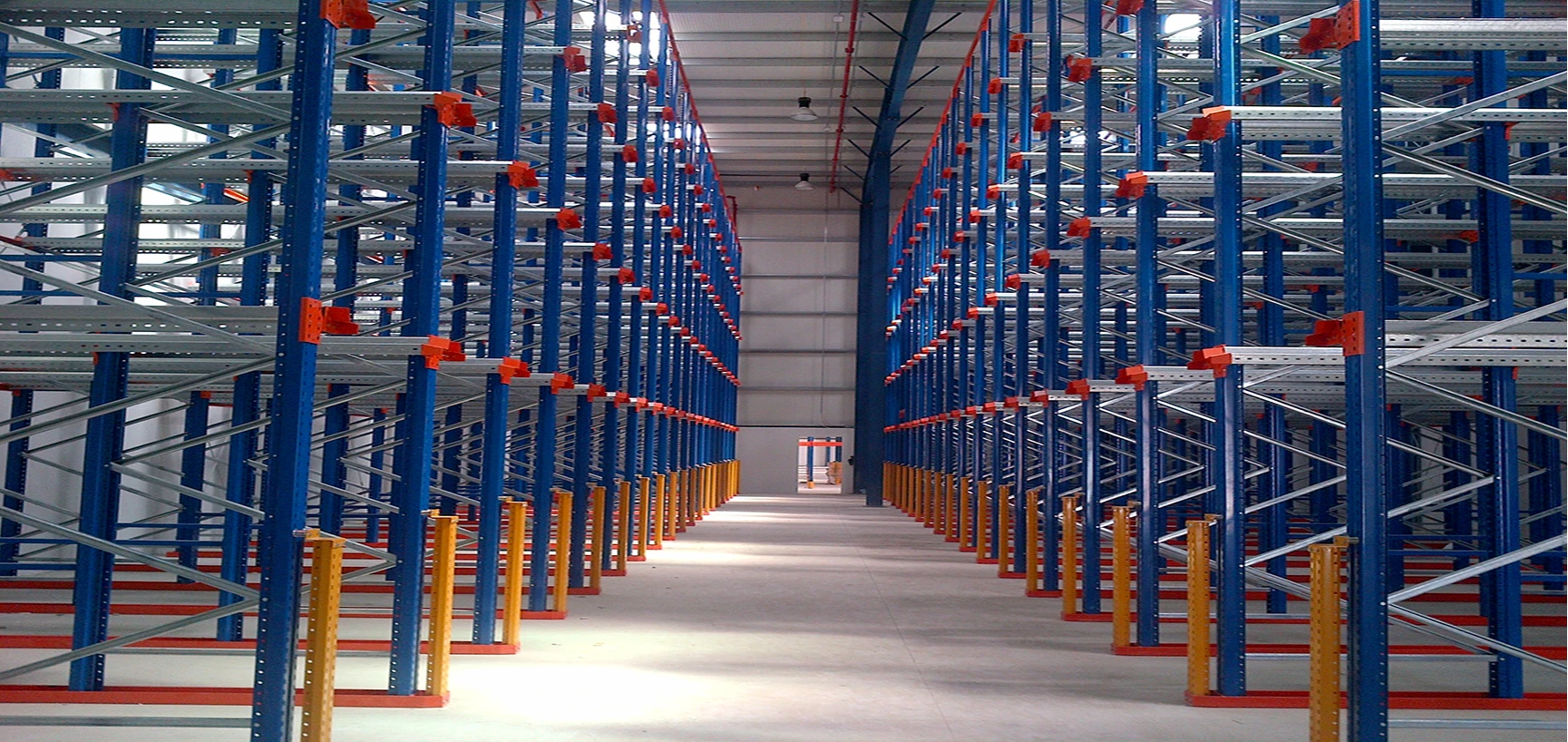 Drive-In / Drive-Through Racking