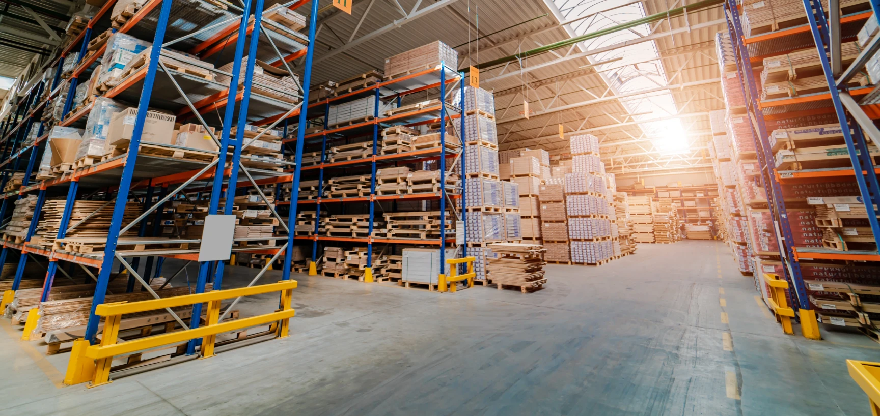 RETAIL & WHOLESALE / FMCG